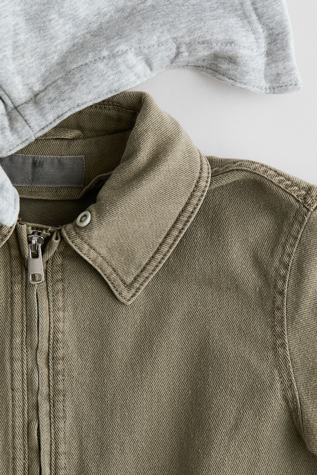 Chaqueta camisera de sarga con capucha - H&m фото 5