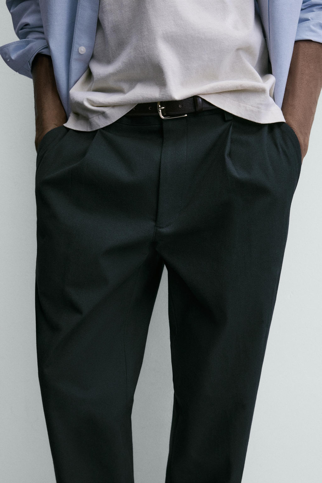 PLEATED TEXTURED TROUSERS - Zara фото 5
