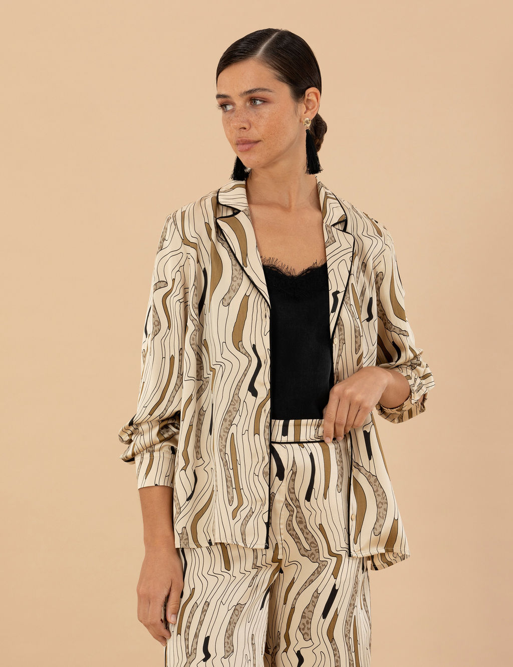 Krem Regular Fit Uzun Kollu Saten G_mlek