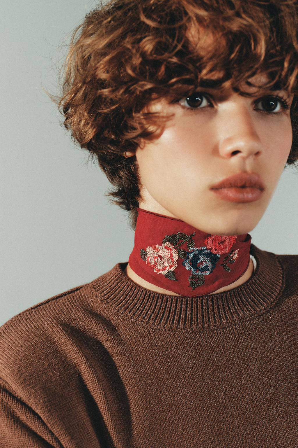 FLORAL EMBROIDERED CHOKER SCARF - Zara фото 2