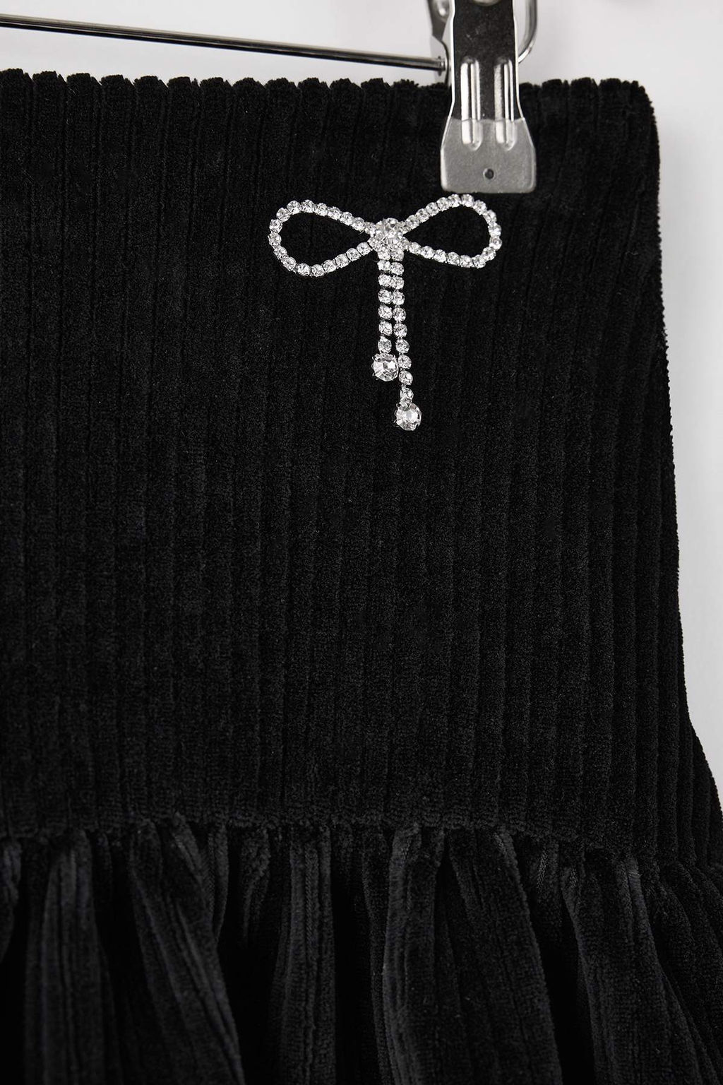 Siyah Fiyonk Detayl? Kadife K?sa / Mini Y?lbas? K?z Cocuk Dokuma Etek TKDAW26ET00005 - Trendyolmilla фото 4