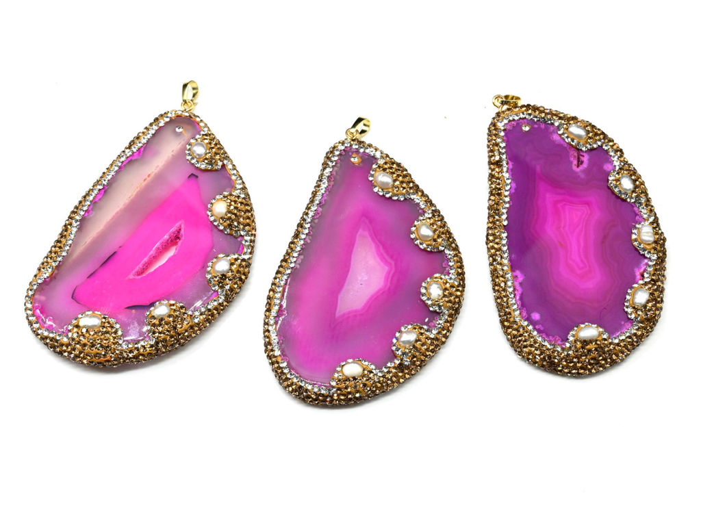 Подвеска из агата с жемчугом барокко цв.фуксия, золотистый