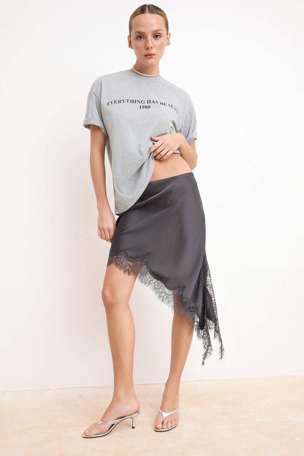 Gri Melanj %100 Pamuk Slogan Bask?l? Relaxed/Genis Rahat Kesim Orme T-Shirt TWOSS19GH0034