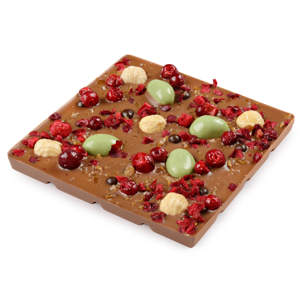 Шоколад молочный с украшением Вишня, фундук, карамель 75 гр - Chokodelika фото 3