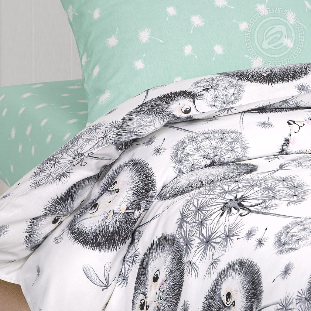 Ежата 1,5 сп./Пододеяльник: 1 шт. - 215*145; Простыня: 1 шт. - 214*150; Наволочка: 2 шт. - 70*70; Поплин детский