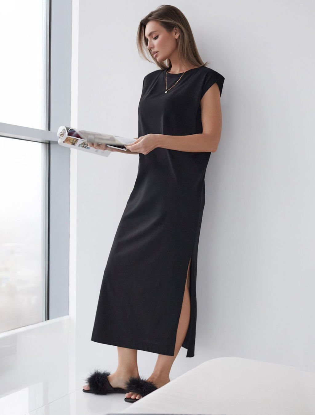 Длинное прямое платье с разрезами из 100% хлопка