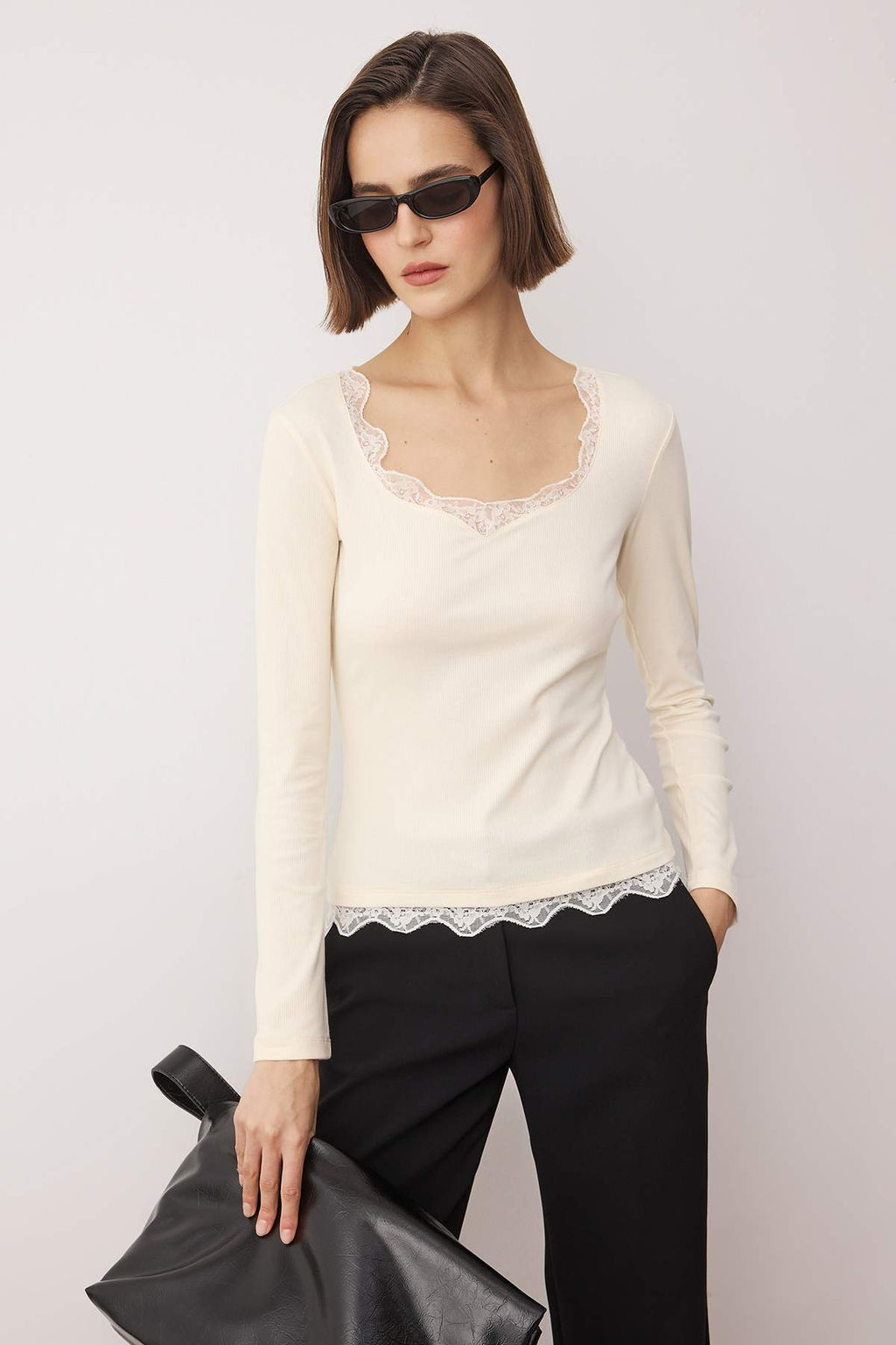 Ekru Fitilli Dantel Detayl? Fitted/Vucuda Oturan Orme Bluz TWOAW26BZ00302