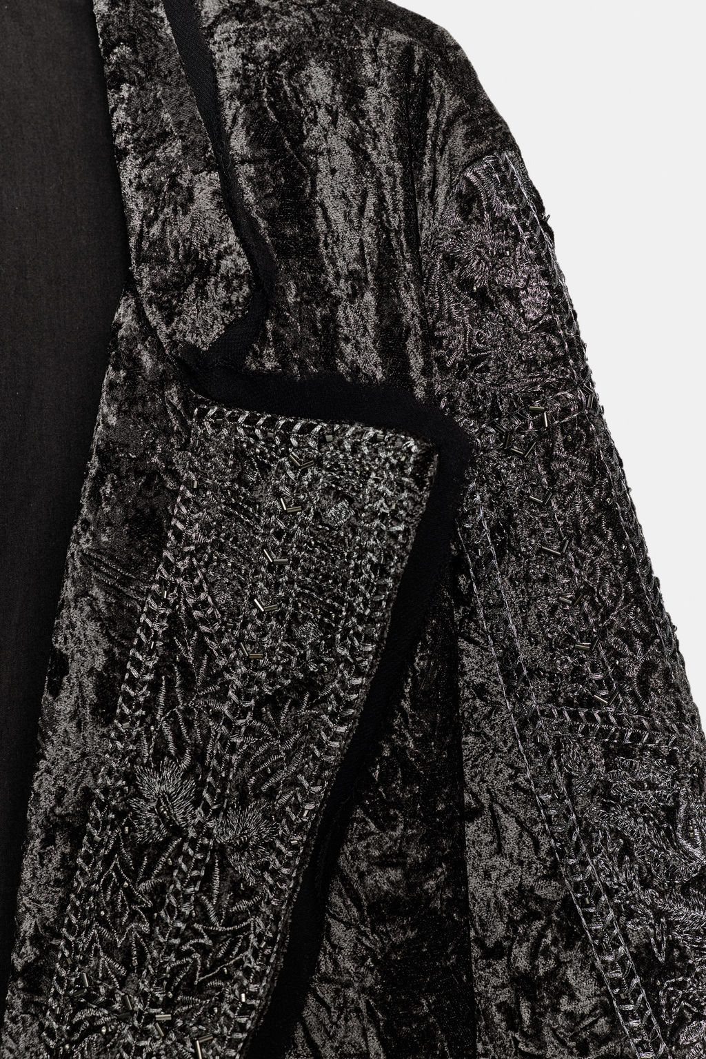 ZW COLLECTION LIMITED EDITION EMBROIDERED VELVET KIMONO - Zara фото 8