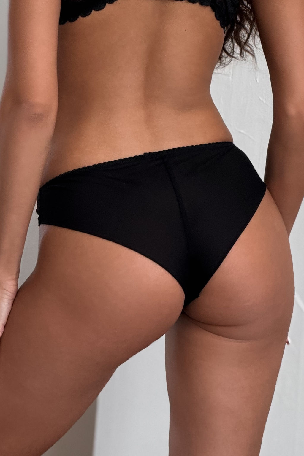 1453-NB ЧЕРНЫЕ ТРУСЫ - Karolina фото 4