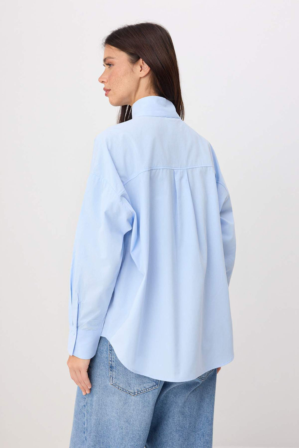 Trendyol Studio Beyaz Ayarlanabilir Oversize Asimetrik Pamuklu Poplin Gomlek TWOAW26GO00106 - Trendyolmilla фото 18