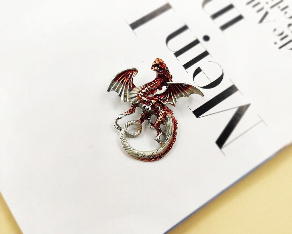 Брошь Знак огненного Дракона