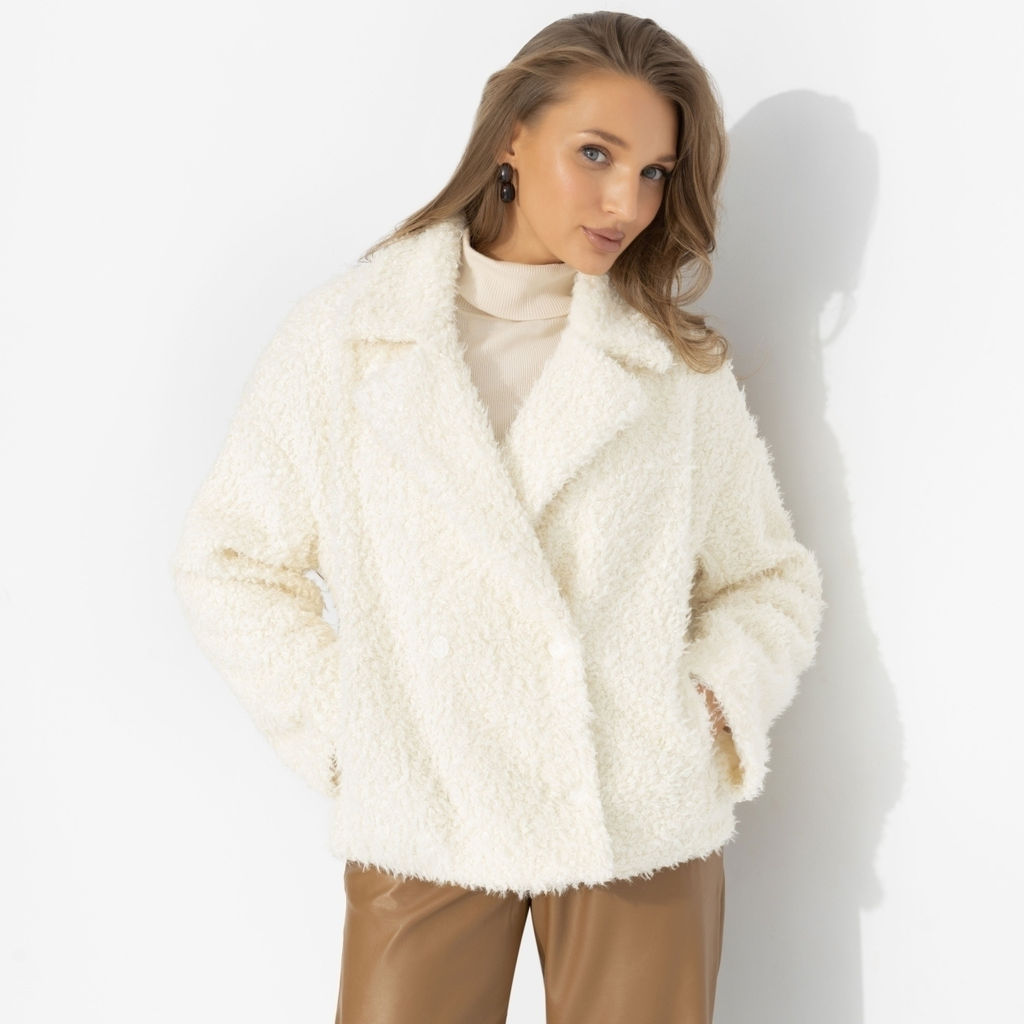 Полупальто из мягкого экомеха, Слишком заметна (белый шоколад, oversize, 42-48, нью) - Charutti фото 2