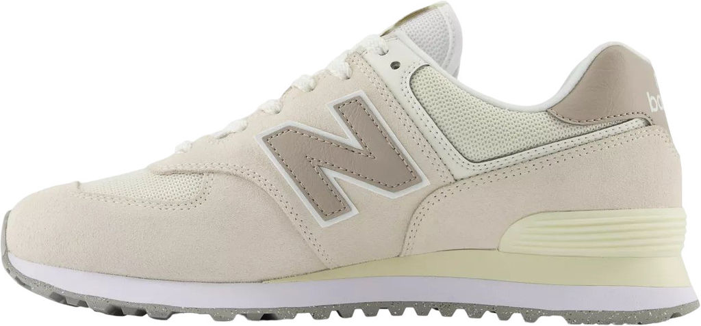 Кроссовки взрослые