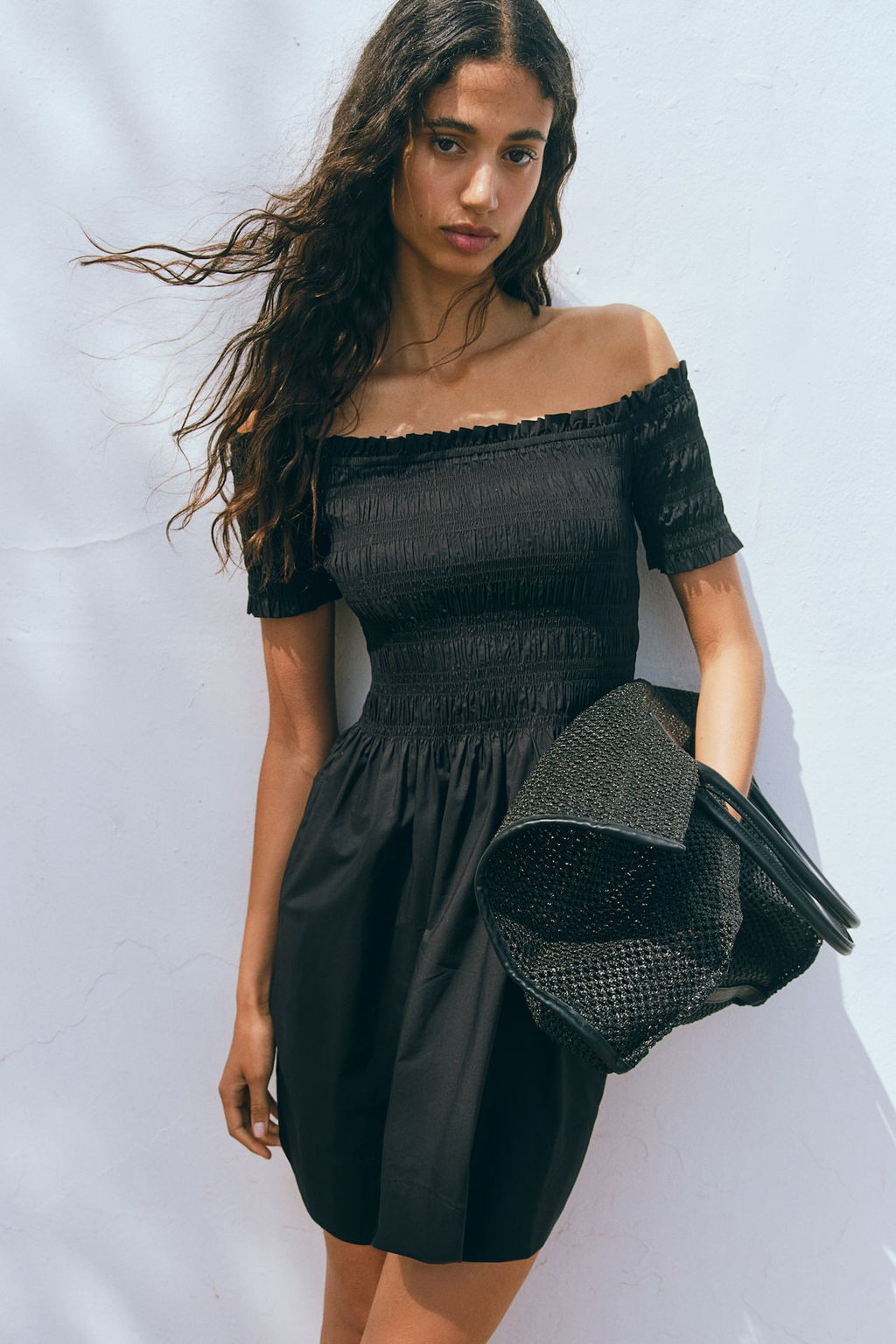 Vestido off-the-shoulder con cuerpo nido de abeja - H&m фото 2