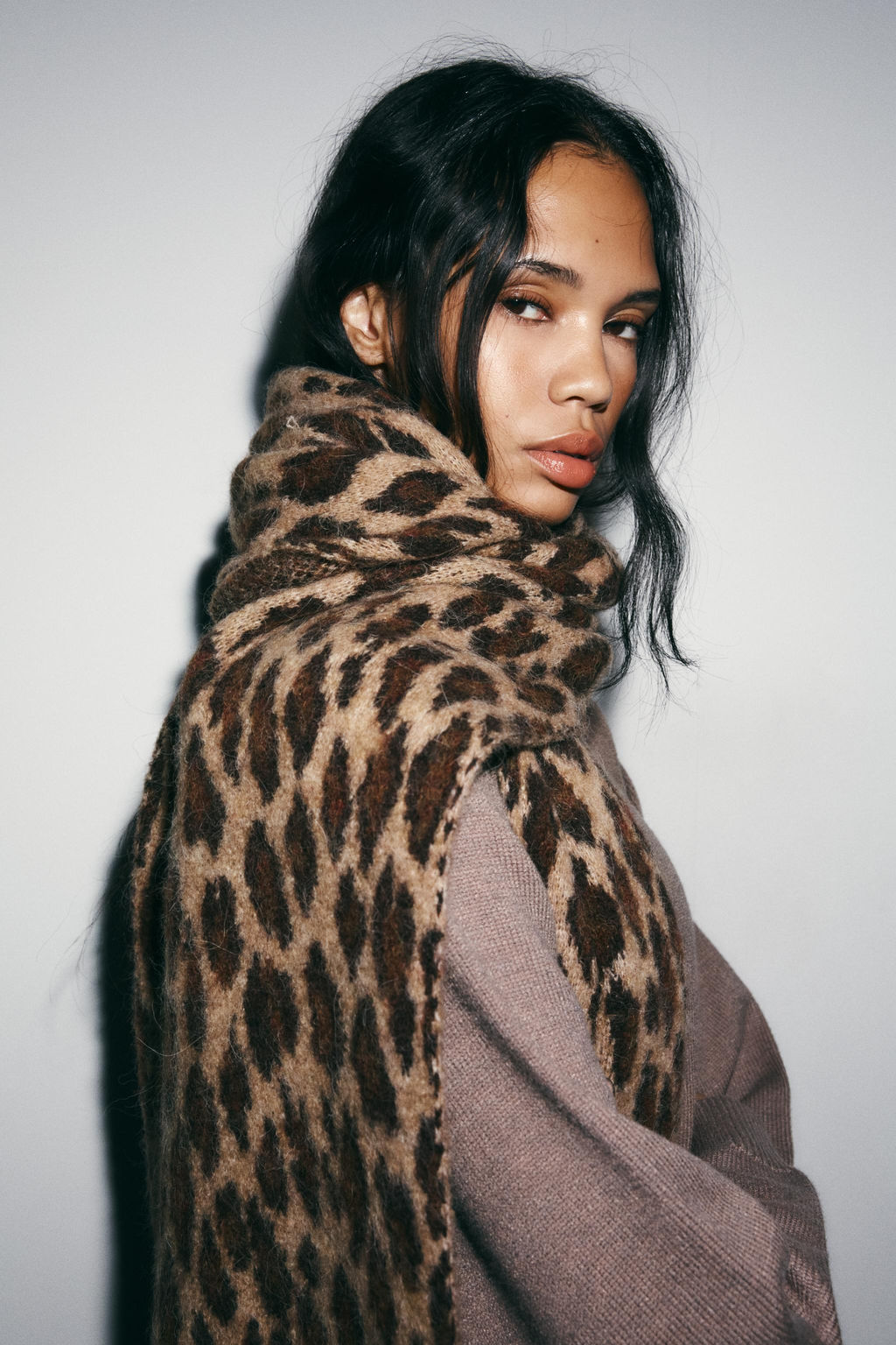 ANIMAL PRINT KNIT SCARF - Zara фото 6
