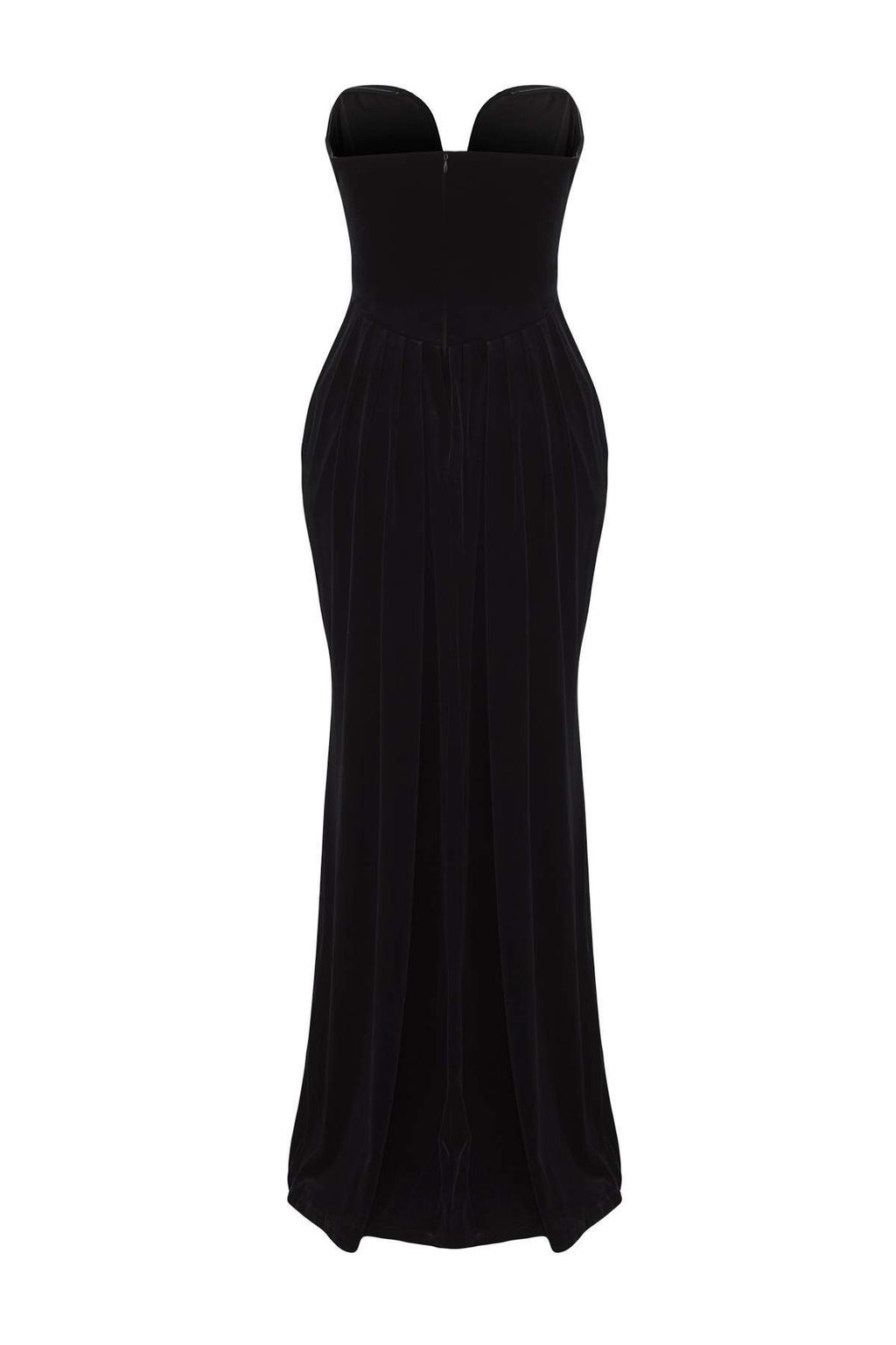 Limited Edition Siyah Kadife Kalp Yaka Maxi Abiye & Mezuniyet Elbisesi TPRAW26AE00006