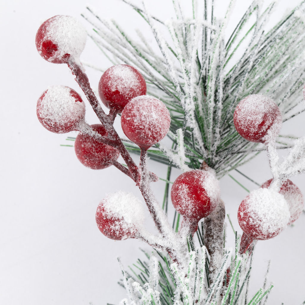 Blumentag VDF-124 Веточка заснеженная с ягодами и шишками 3 х 1 шт. 26 см 01