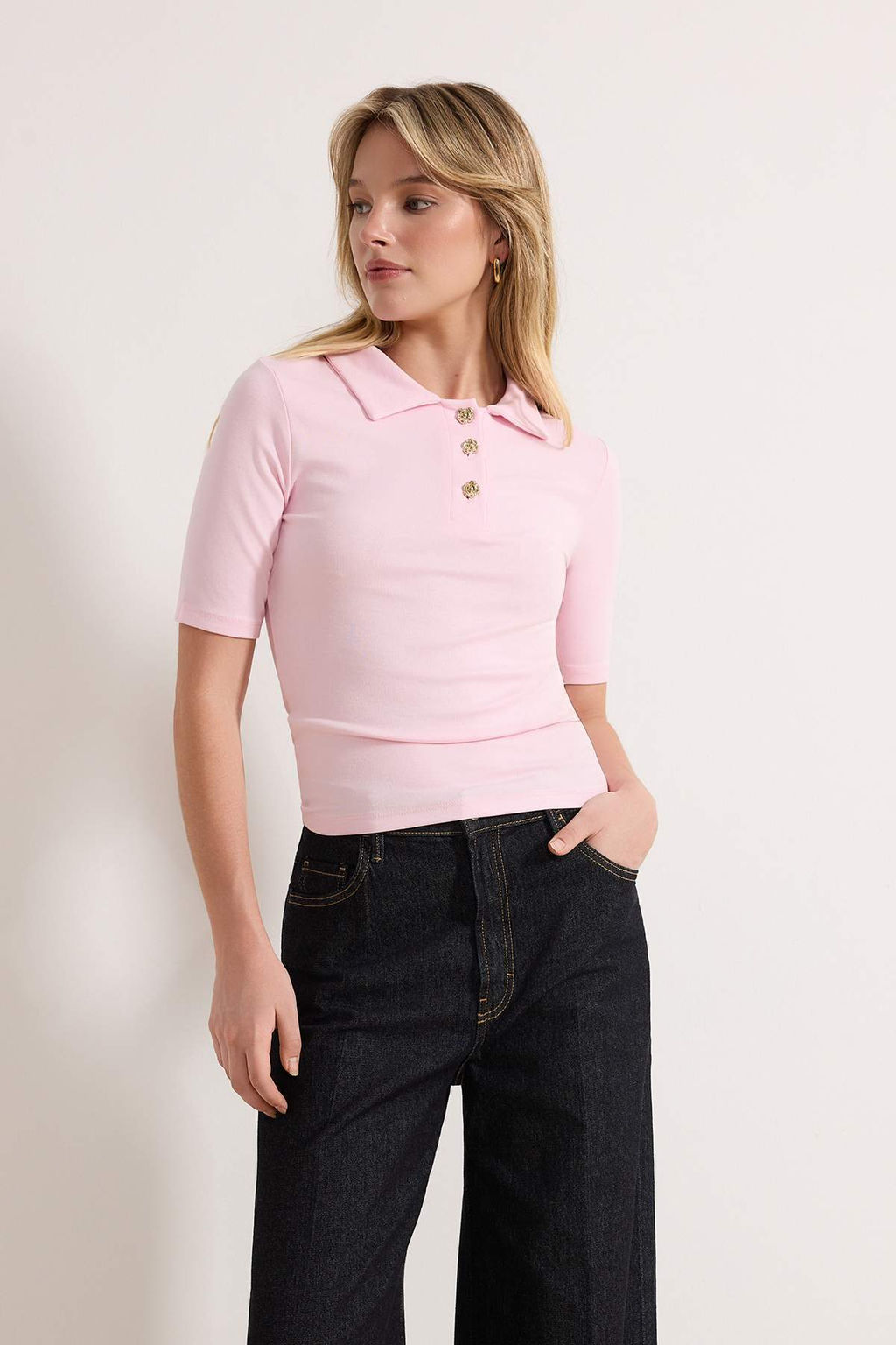 Pembe Fitted/Vucuda Oturan Polo Yaka Kolsuz Dugmeli Yumusak Orme Bluz TWOSS26BZ00014