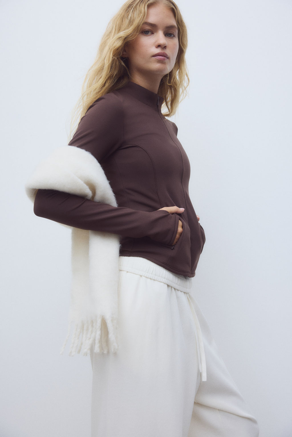 Chaqueta polar de deporte con SoftMove - H&m фото 6