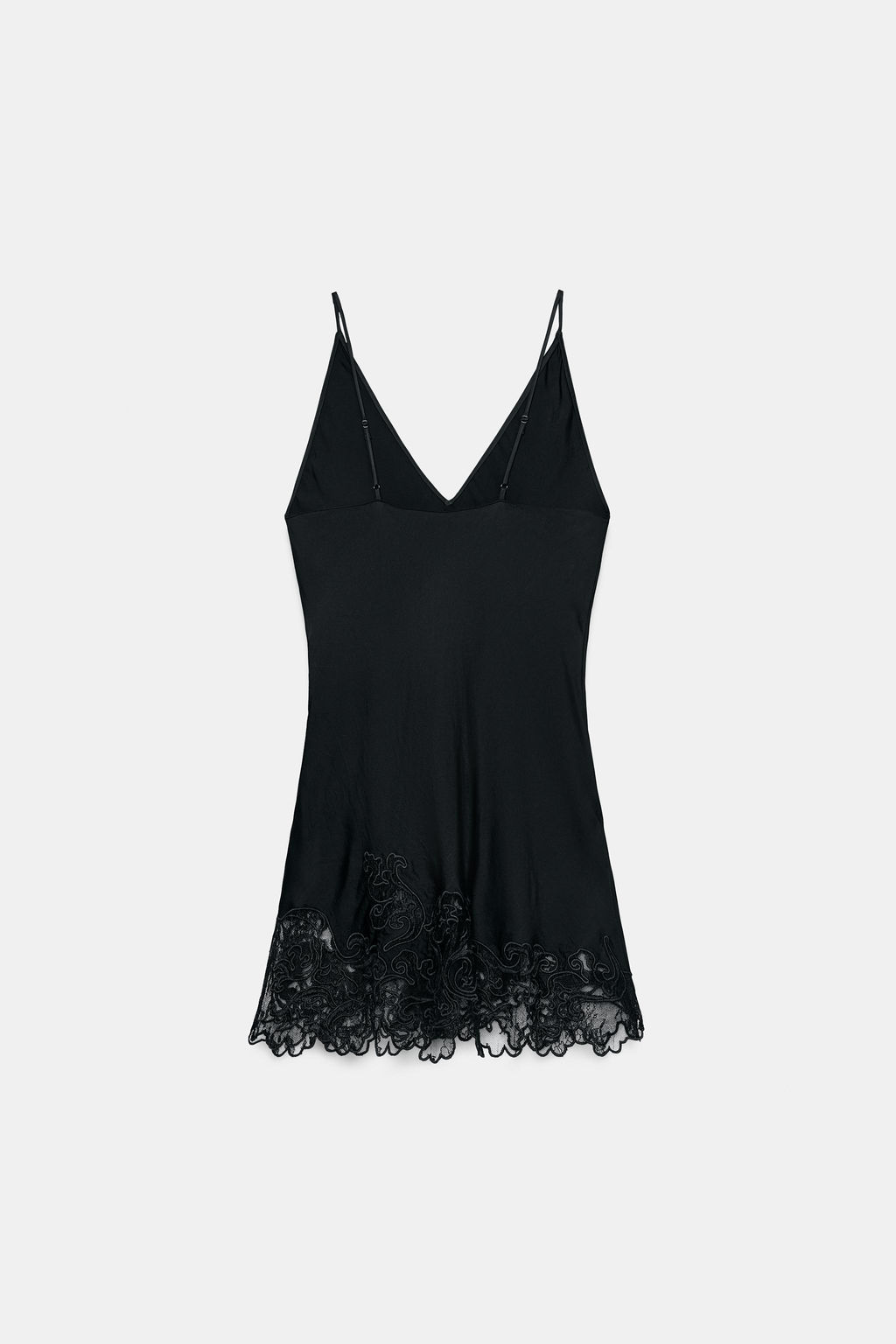 TOP SATINADO BORDADOS ZW COLLECTION / Negro
