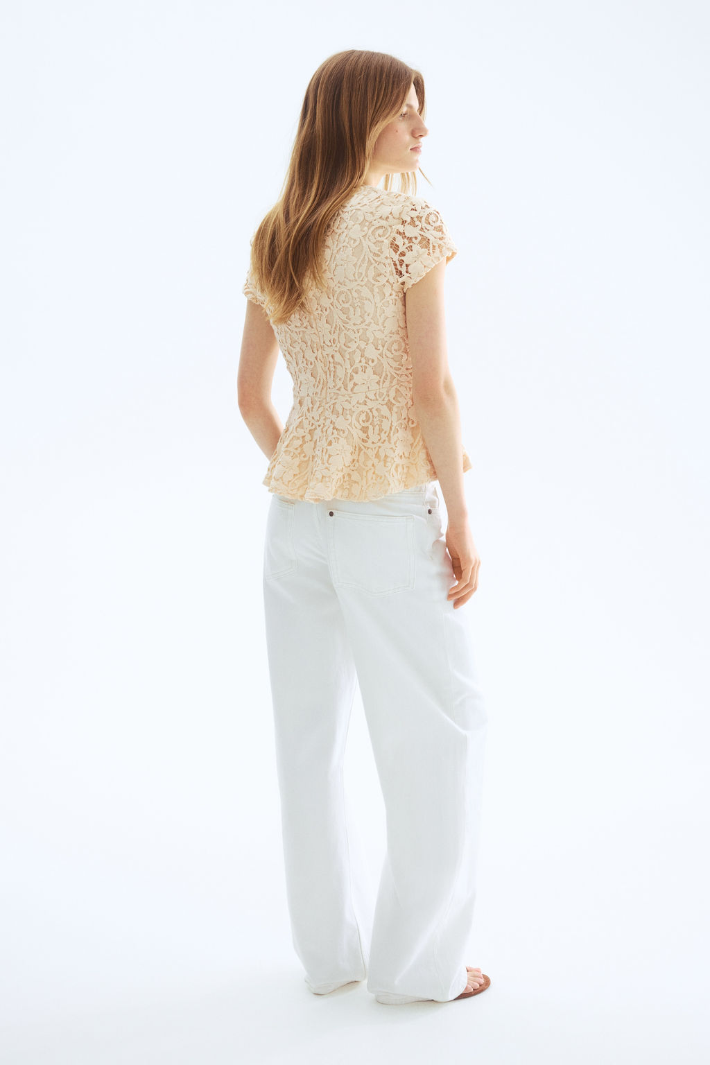 Top efecto crochet con peplum - H&m фото 3