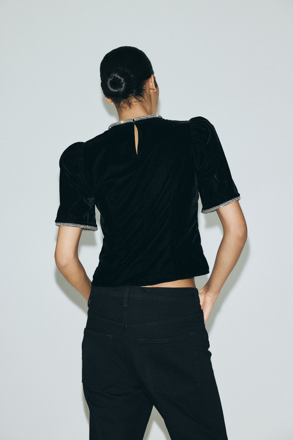 Top de terciopelo con strass - H&m фото 4