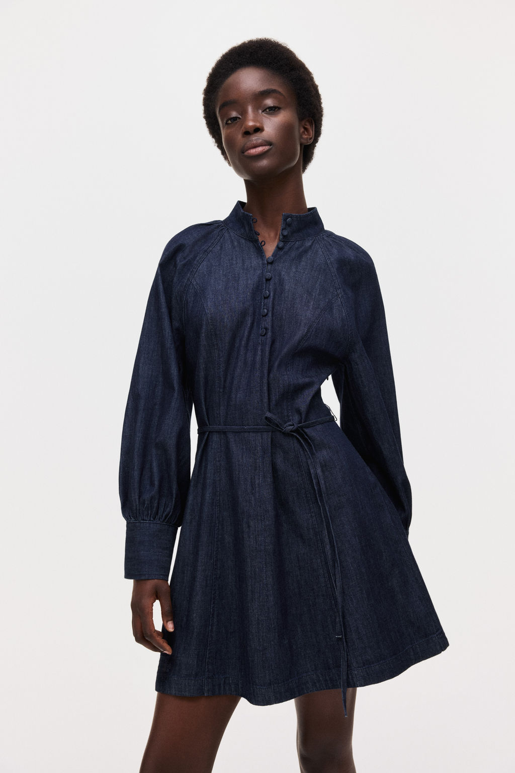 Vestido denim con cintur?n de anudar - H&m фото 6
