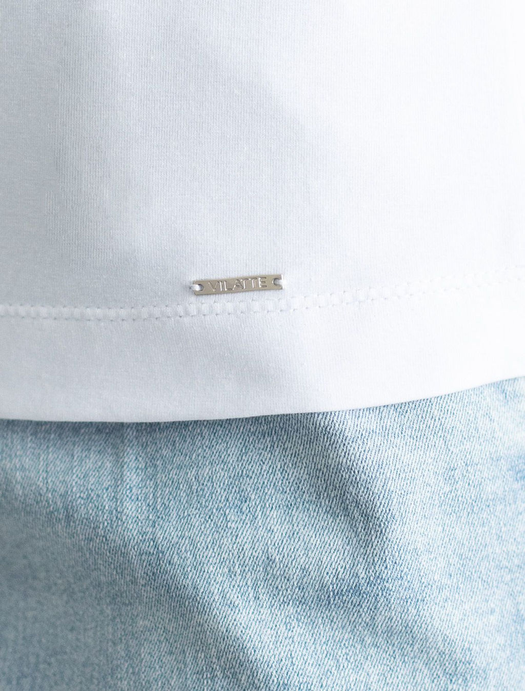 D43.201 Топ женский белый