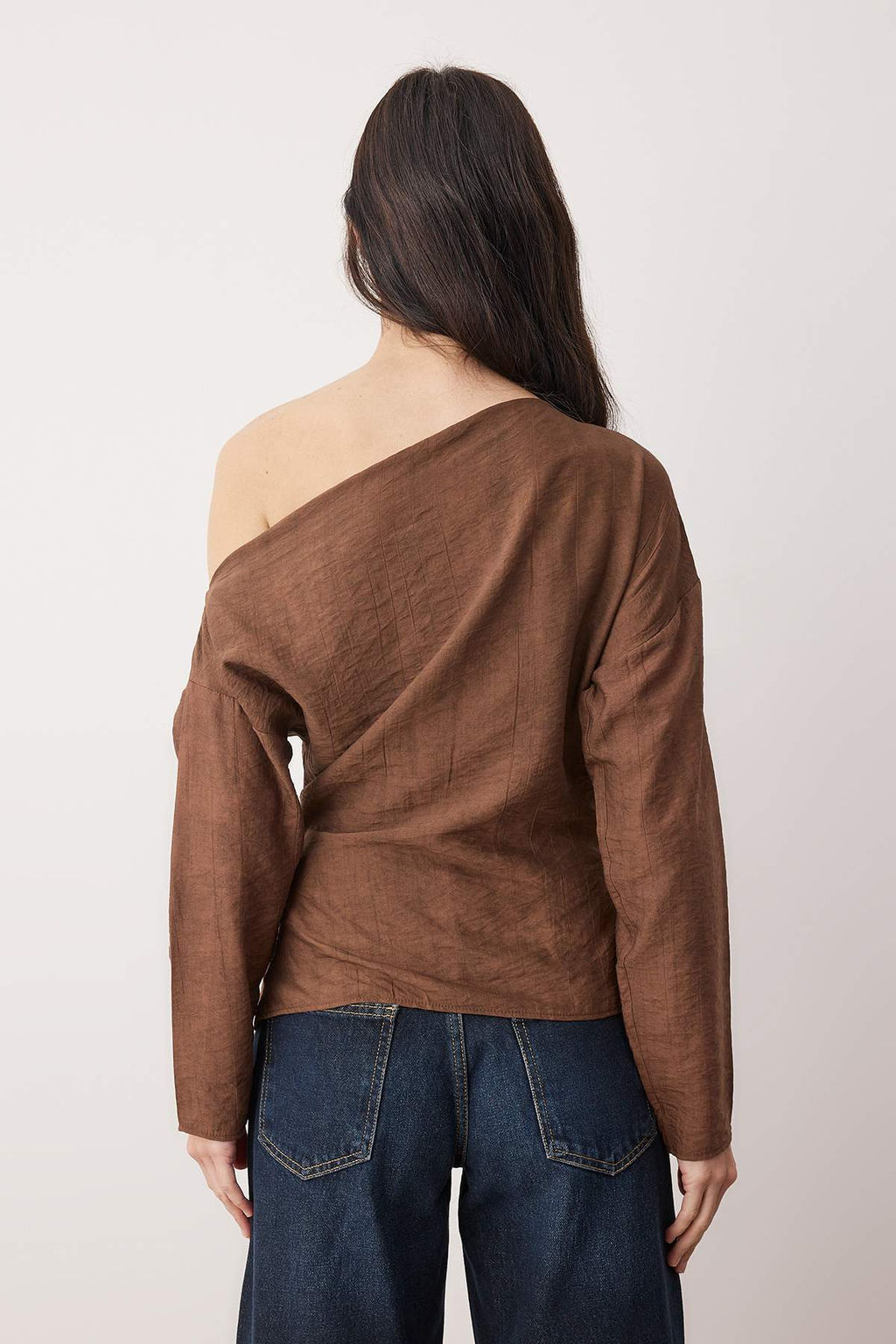Kahverengi Aksesuar Detayl? Dusuk Omuz Dokuma Bluz TWOAW26BZ00280