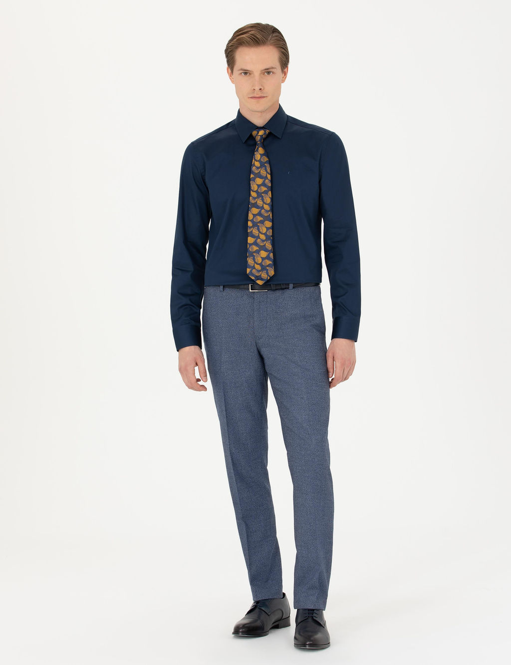 Темно-синяя базовая рубашка узкого кроя с длинным рукавом - Cacharel фото 4