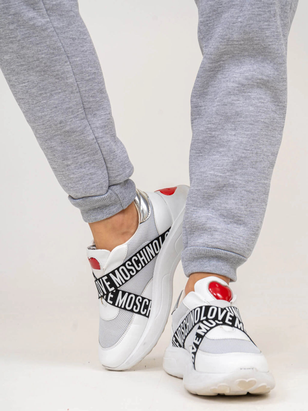 Костюм женский, цвет серый