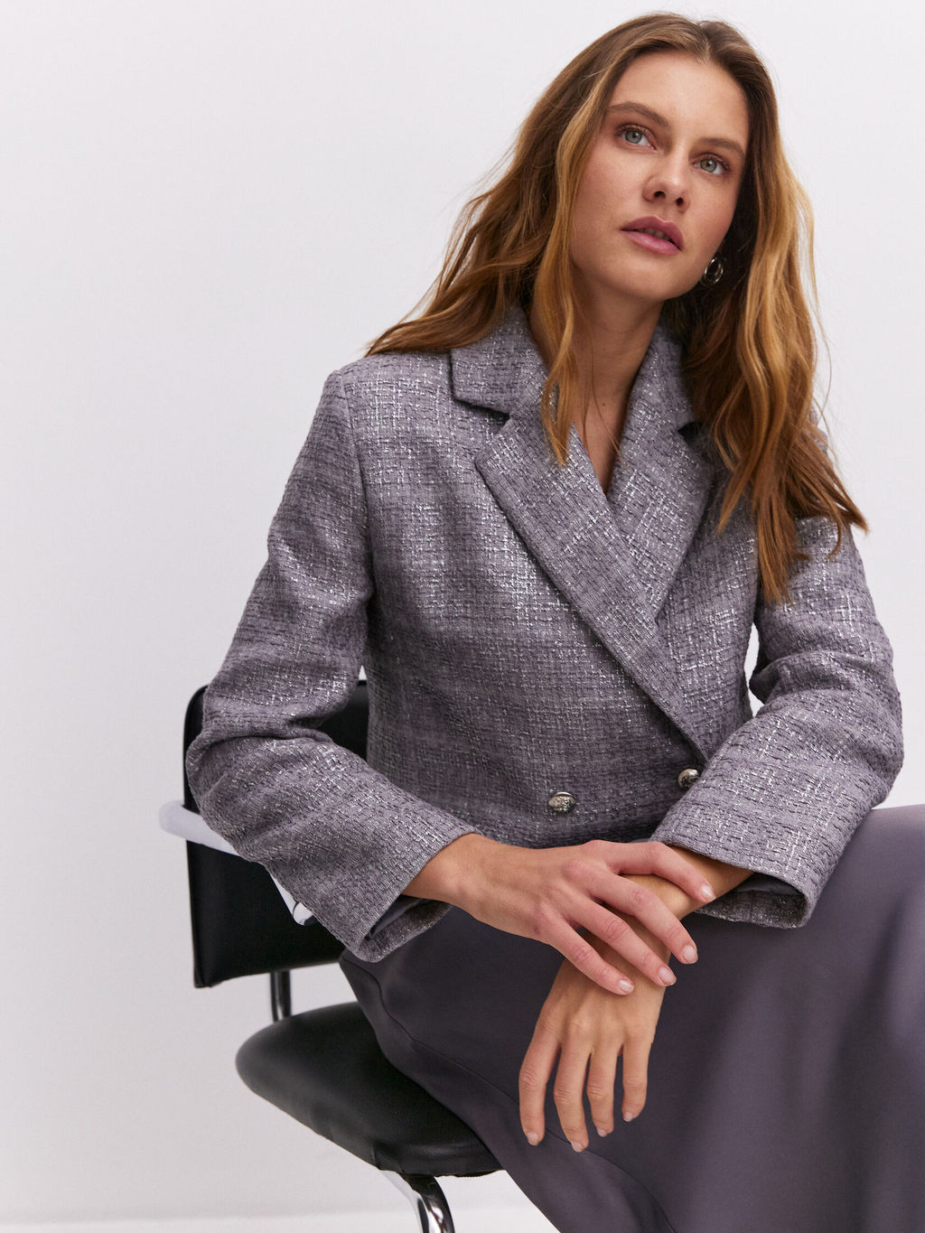 Укороченный жакет с серебряным накатом - TO BE ONE фото 5