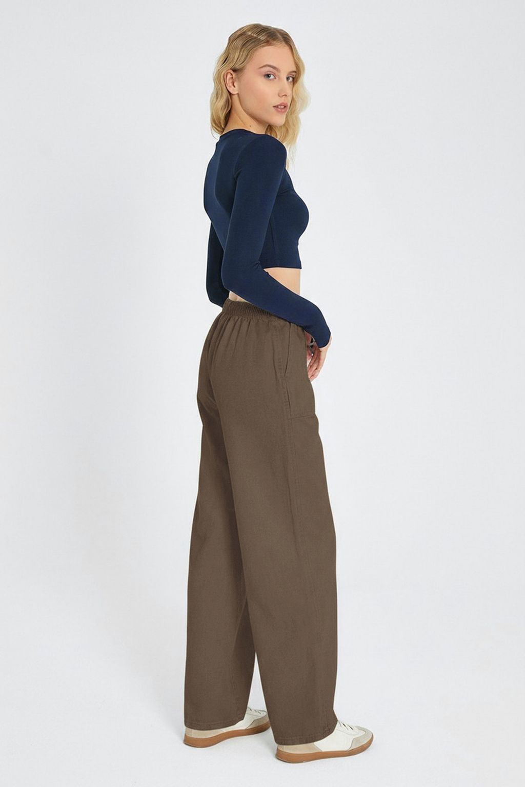 TRENDYOLMILLA Siyah Cep Detayl? Kot Gorunumlu Wide Leg/Genis Paca Dokuma Pantolon TWOSS25PL00076  фото 33