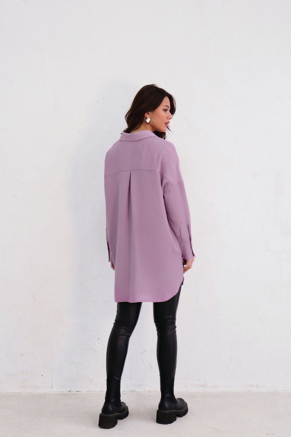 Базовая удлинённая рубашка свободного силуэта - Martichelli фото 105