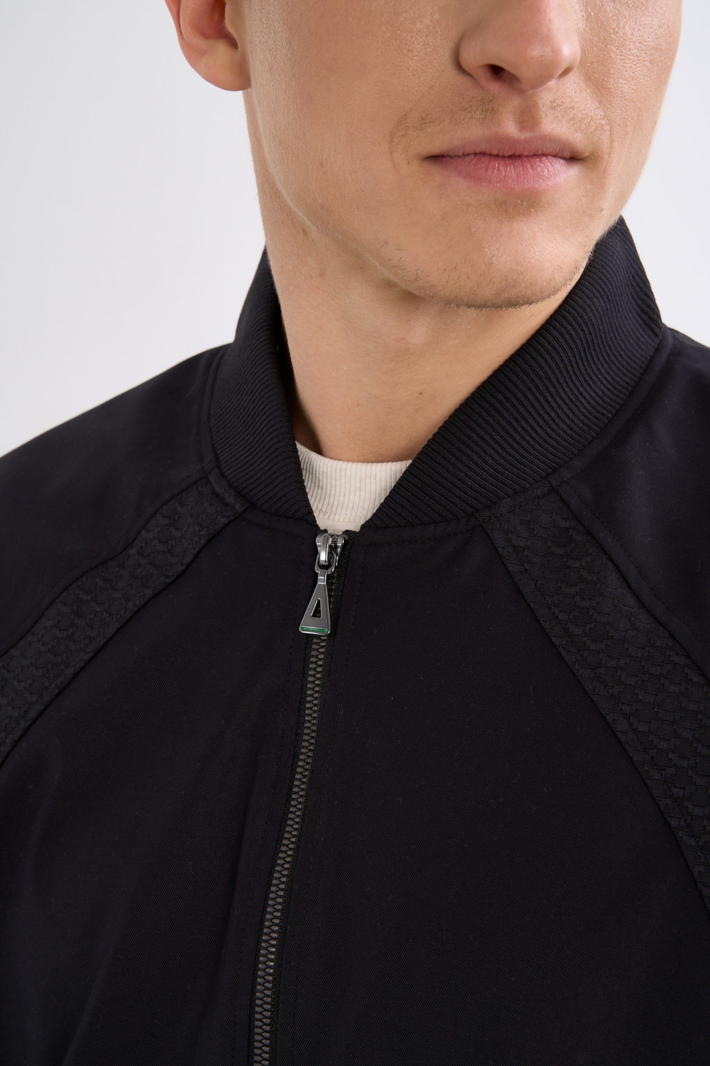 Бомбер Черный