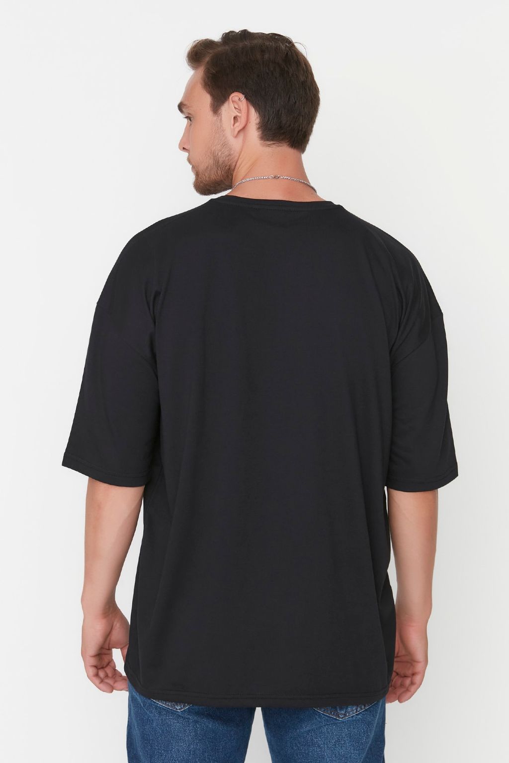 TRENDYOL MAN Siyah Basic Bisiklet Yaka Oversize/Genis Kesim K?sa Kollu T-Shirt TMNSS22TS0317 - Trendyolmilla фото 12