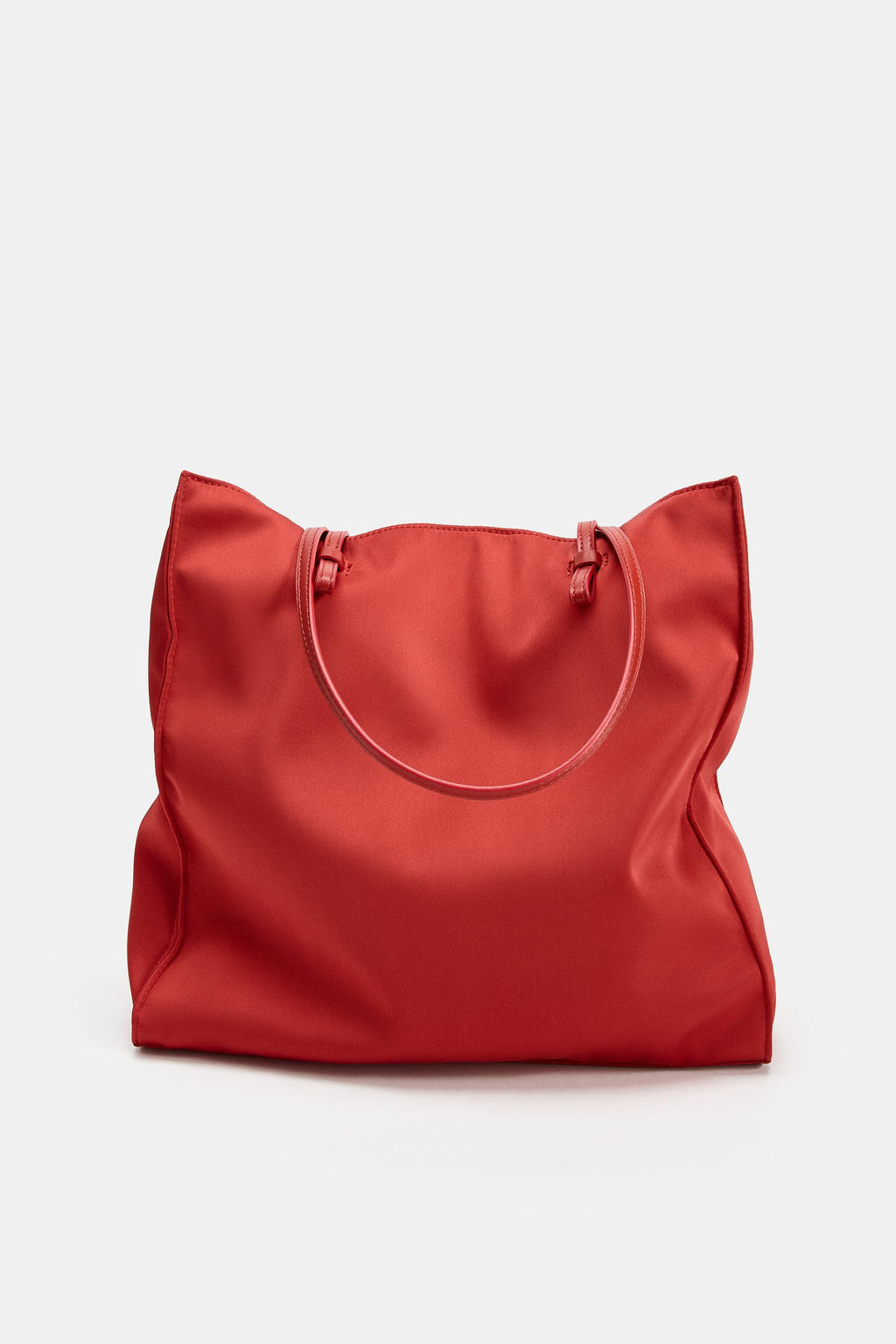 BOLSO SHOPPER SAT?N / Rojo