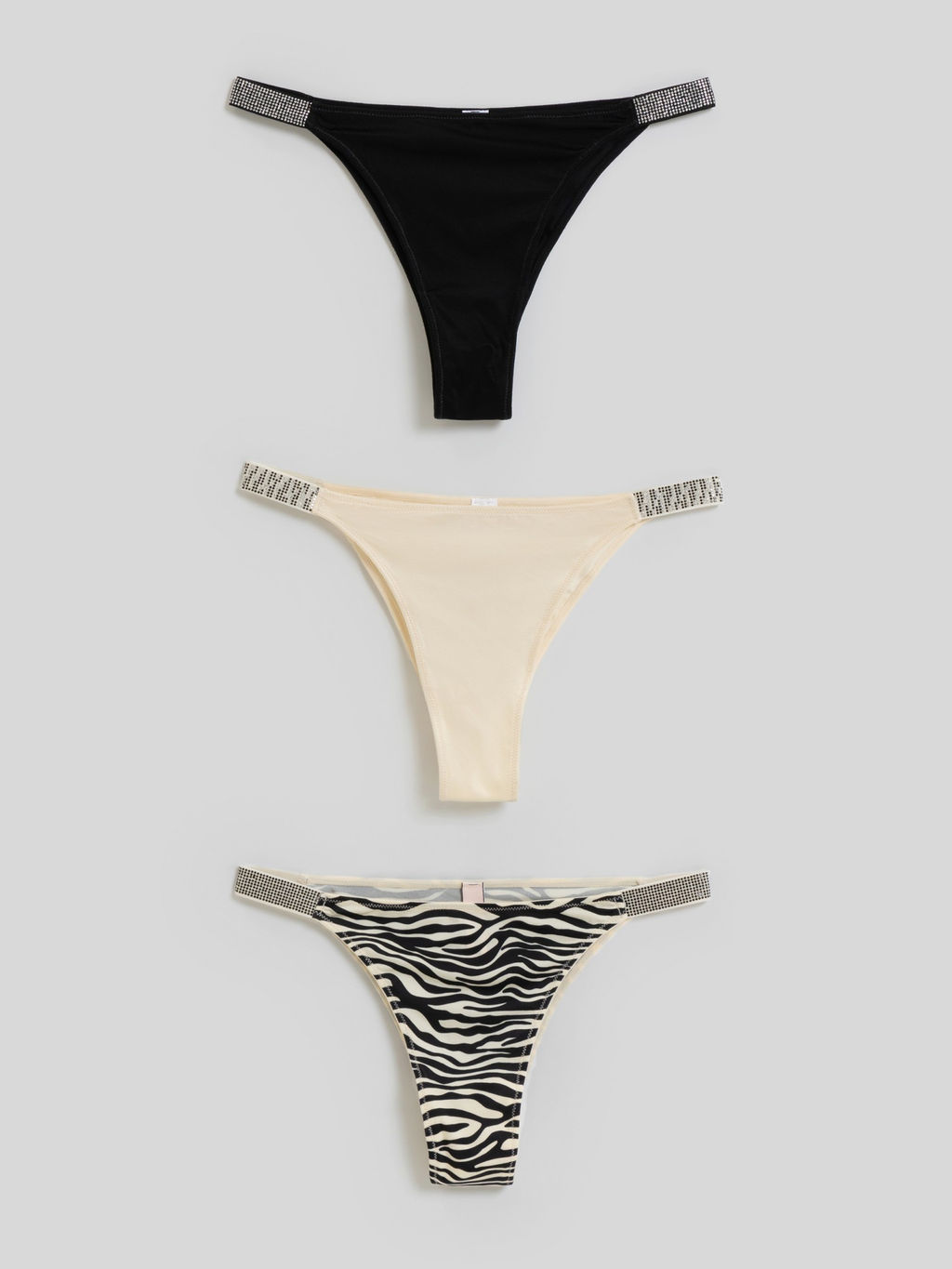 Infinity / Трусы стринги-бразилиано жен.в наборе из 3шт. Kristallika бежевый с черным