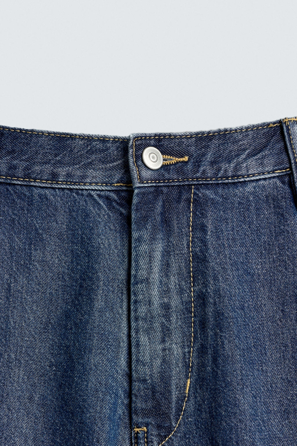 LIGHTWEIGHT DENIM STRAIGHT-LEG BERMUDA SHORTS - Zara фото 8