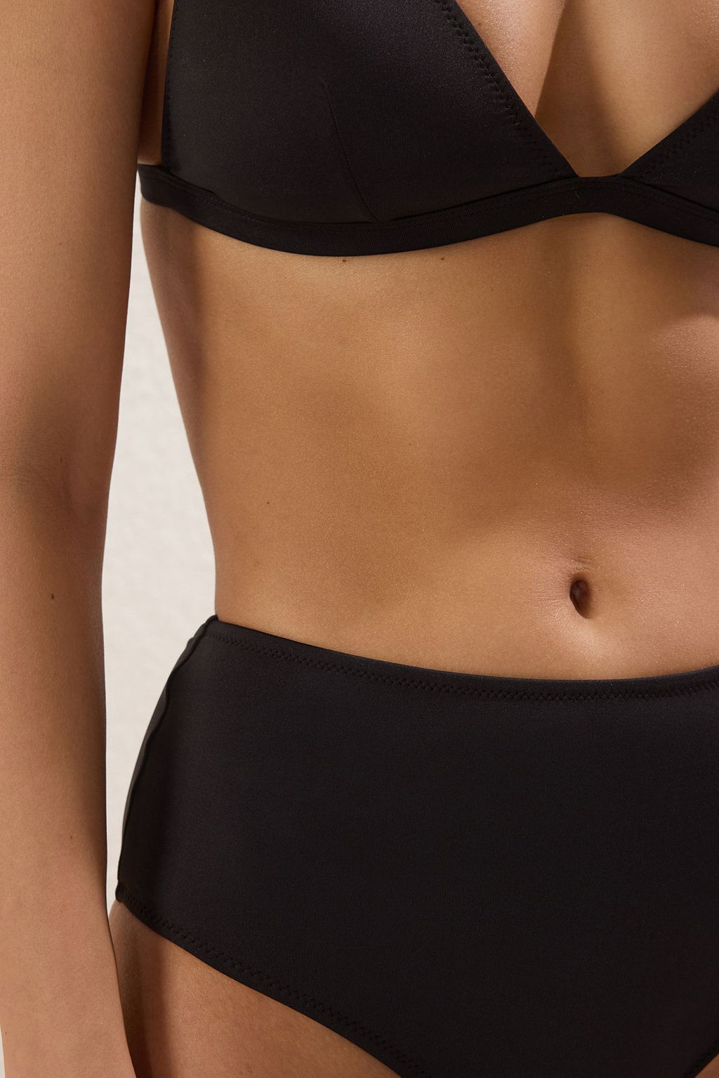 TRENDYOLMILLA Saks Ucgen Yuksek Bel Bikini Tak?m? TBESS25BT00185 фото 3