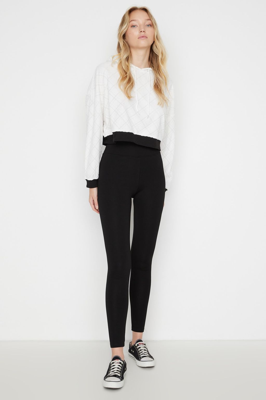 Siyah Toparlay?c? Beli Lastikli Yuksek Bel Esnek Orme Tayt TWOAW20TA0087 - Trendyolmilla фото 2