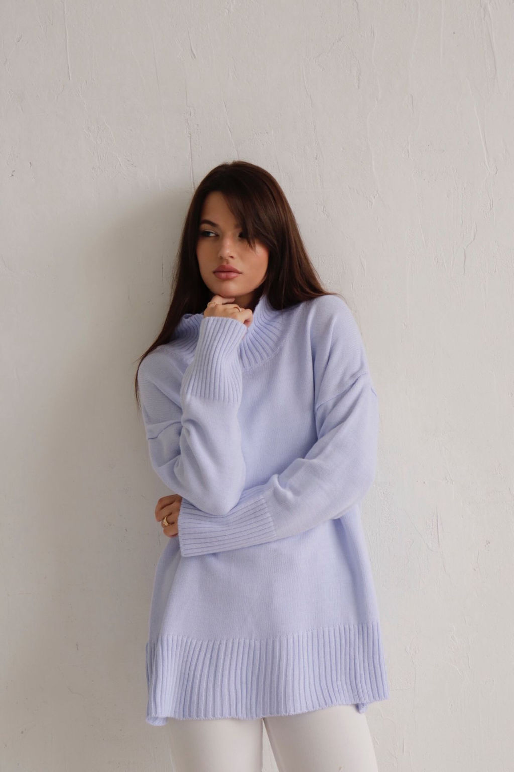 9876 Удлинённый свитер нежно-голубой - Martichelli фото 9