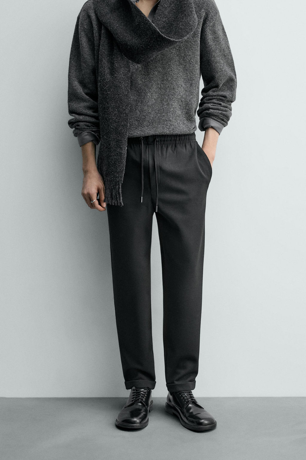 PANTAL?N CINTURA JOGGER EASY CARE / Negro - Zara фото 2