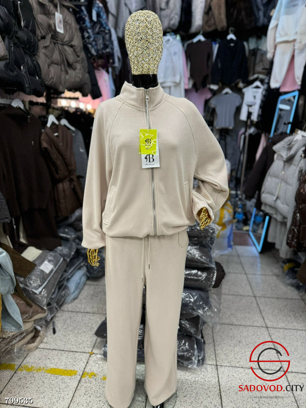 женский костюм тройка (спортивных брюк, худи и жилет) - Bruno фото 2