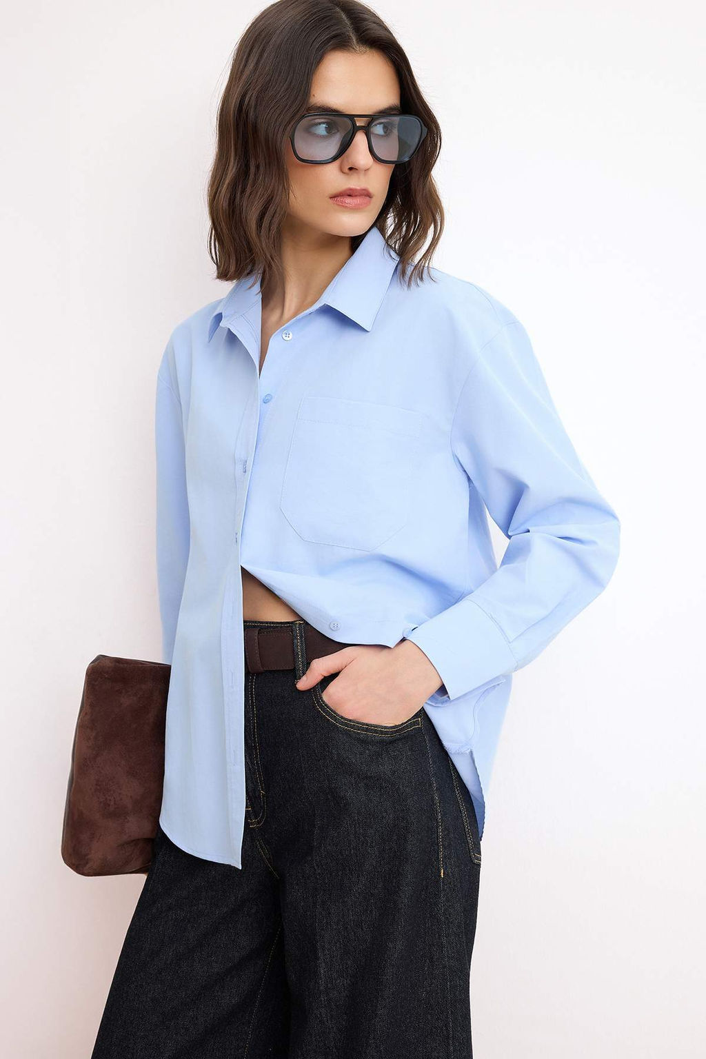 TRENDYOLMILLA Beyaz Tek Cepli Boyfriend/Genis Kal?p Pamuklu Dokuma Gomlek TWOAW20GO0115 фото 106