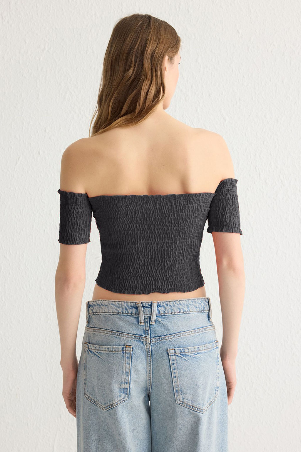 Ac?k Mavi Fitted/Vucuda Oturan Carmen Yaka Crop Gipeli Esnek Orme Bluz TWOSS25BZ00173 - Trendyolmilla фото 9