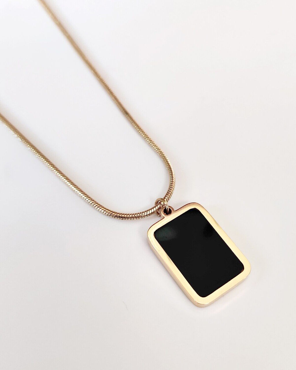 Кулон из стали на цепочке