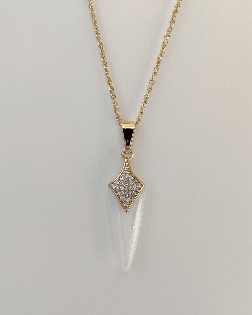 Подвеска из керамики