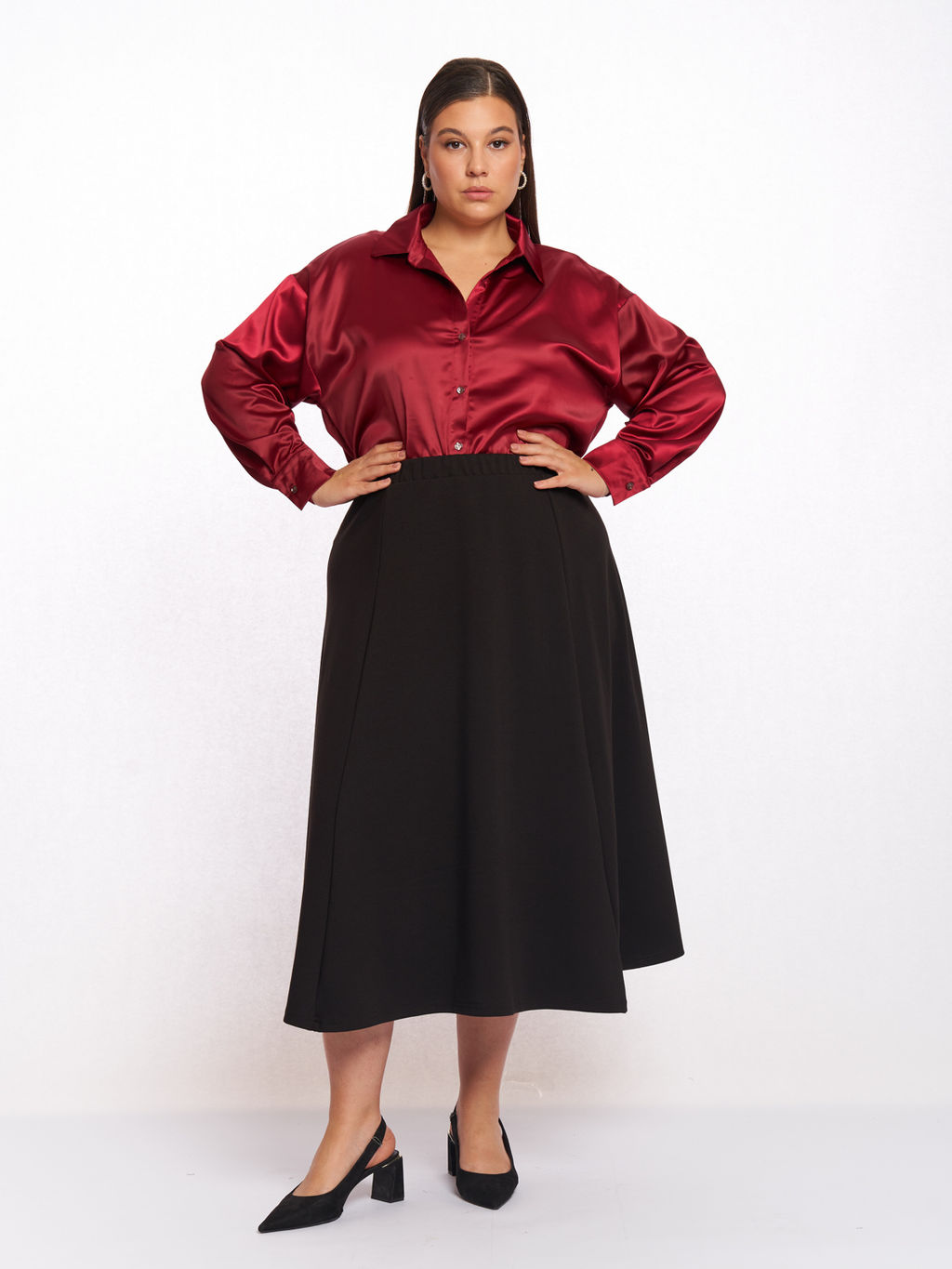 Юбка из плотного трикотажа UB17406BLK00
