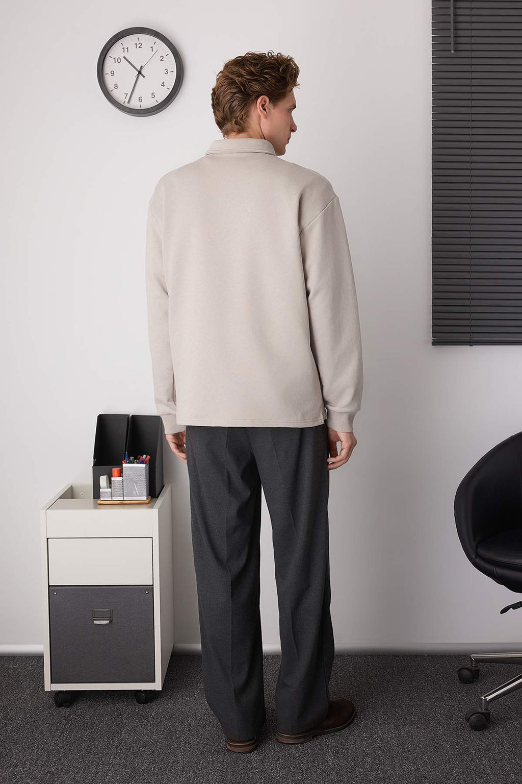 Gri Yeni Oversize/Genis Kesim Fermuarl? Gomlek Yaka Ici Sardonsuz Sweatshirt TMNAW26SW00013 - Trendyolmilla фото 17